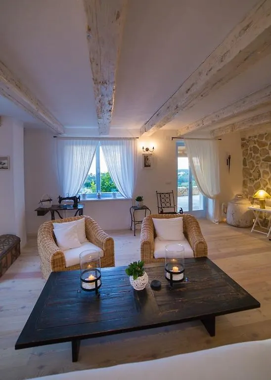 Villa Mora Banjol Croatia