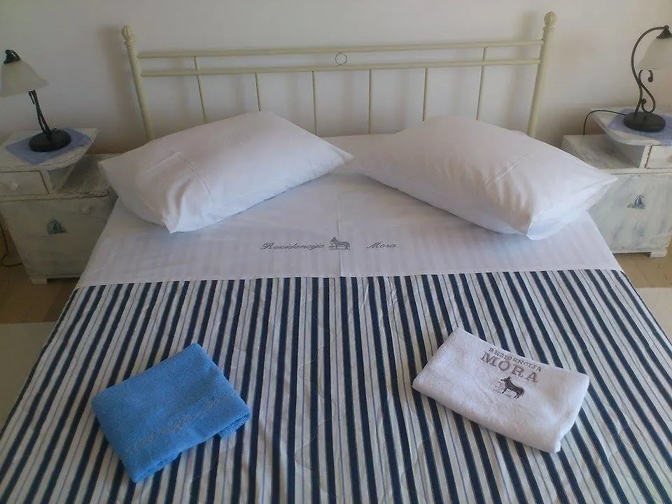 Villa Mora Banjol 0*,